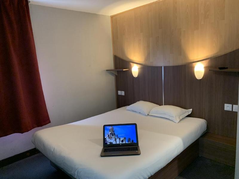 Kyriad Direct Rouen Sud - Val De Reuil Le Vaudreuil 外观 照片